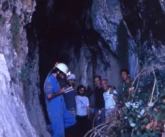 Fotografia de NEGRA DE CORÇÀ, COVA (2 de 14)