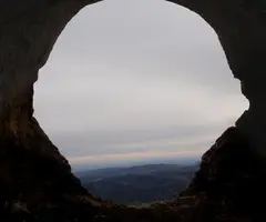 Fotografia de DUES BOQUES, COVA DE LES (2 de 4)