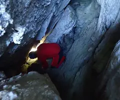 Fotografia de MOLA DEL BUITRE, AVENC DE LA (2 de 3)