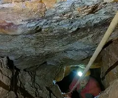 Fotografia de CA L'ISIDRET, COVA Nº2 DE  (4 de 5)