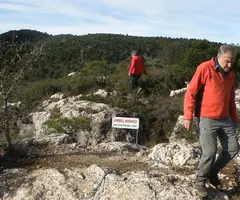 Fotografia de VENES, ESQUERDES DE LES - ROJALONS, AVENC GRAN DE (2 de 12)