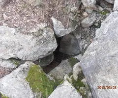 Fotografia de ROCA D'ABELLA, AVENC DE (1 de 3)