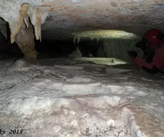Fotografia de LLÚDRIGA, AVENC DE LA (3 de 8)