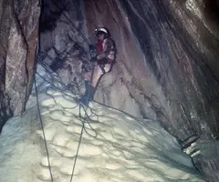 Fotografia de OBAGA DE BALERAN,  CIGALERA DE L' (8 de 12)