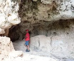 Fotografia de ESCALES DE LA GLORIA, COVA ALTA DE LES (2 de 5)