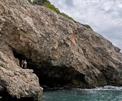 Fotografia de PORUGA, COVA (1 de 4)
