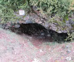 Photograph of RASTRE, COVA PETITA DEL (1 of 1)