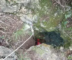 Fotografía de LLAMBORDA, AVENC DE LA (3 de 8)
