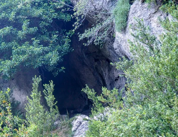 Fotografia de Cova del Bassís del Marturi (1 de 3)