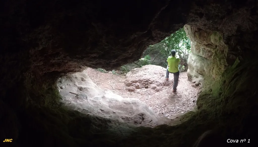 Fotografia de Coves del Gorg d'en Pèlags (3 de 8)