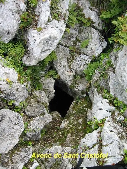 Photograph of SANT CRISTÒFOL, AVENC DE (1 of 5)
