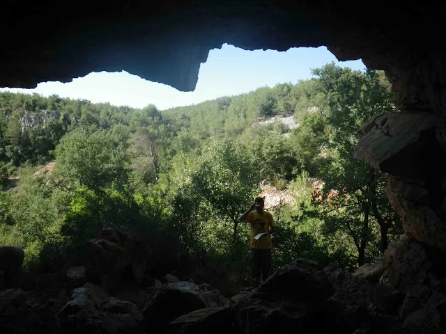Fotografia de RIERA DE PONTONS, COVES DE LA (2 de 3)
