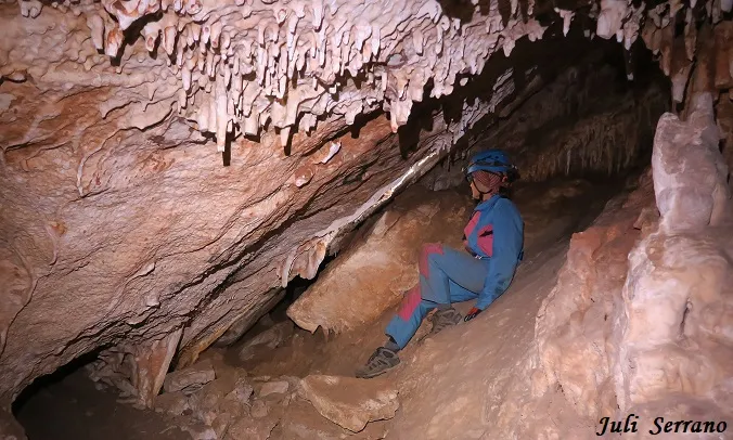 Fotografia de MAS D'EN TONI, COVA-AVENC DEL (4 de 12)