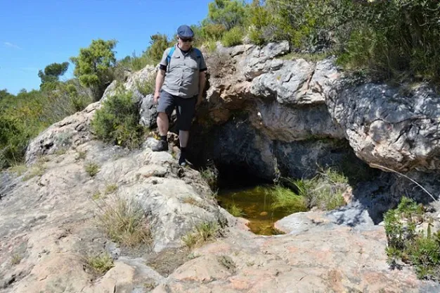 Fotografia de FONT DEL CASTELLOT, COVA DE LA (3 de 3)