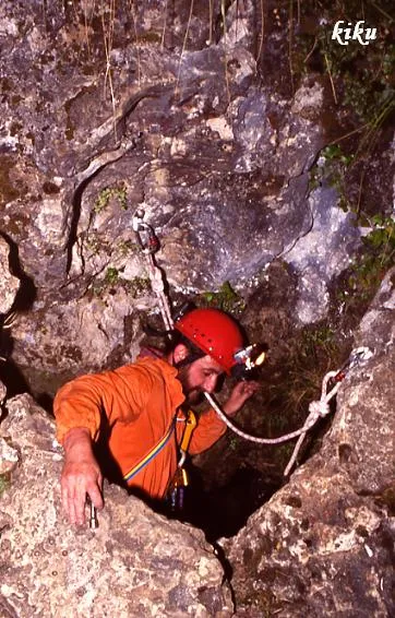 Fotografia de SANT ROC, AVENC DE (1 de 3)