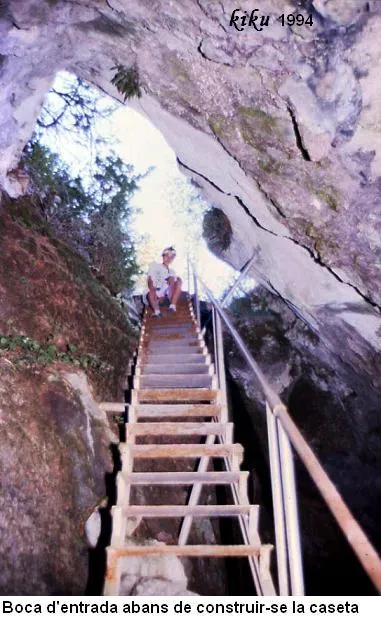 Fotografia de ORMINI, COVA DE L' (1 de 7)