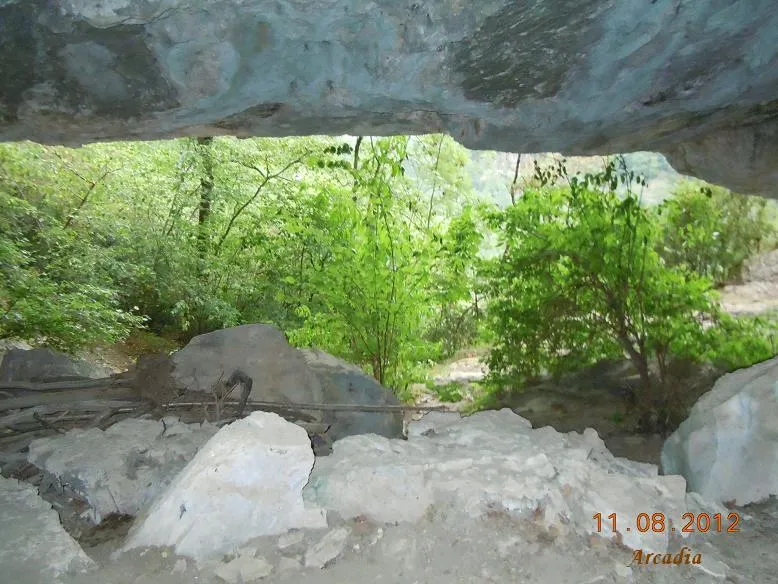 Photograph of GOURS DE QUERALBS, COVA DELS (3 of 3)
