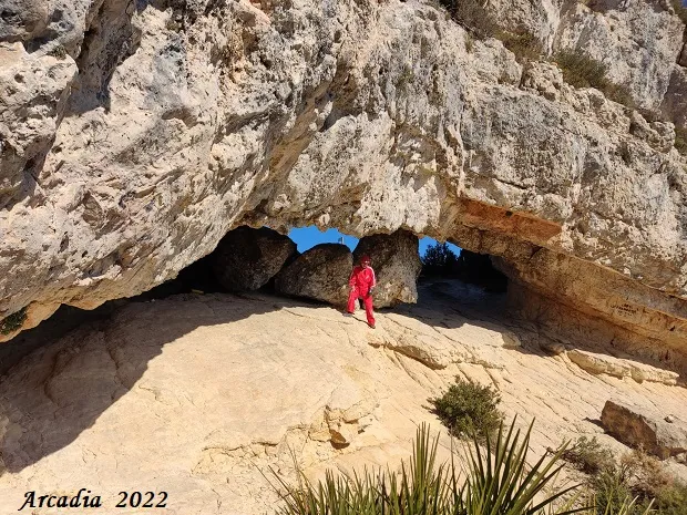 Fotografia de FORADADA, AVENC DE LA (6 de 9)