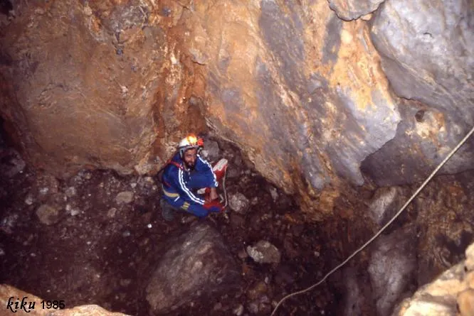 Fotografia de ARAGALLS, AVENC DELS (3 de 6)