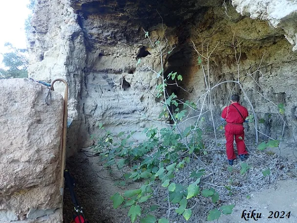 Fotografia de MALLORQUÍ, COVA DEL (2 de 6)