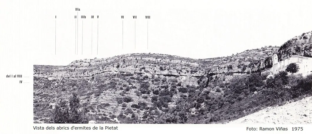 Photograph of ERMITES DE LA PIETAT, ABRICS D' (3 of 15)