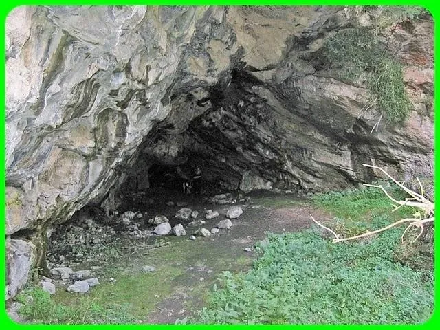Fotografia de CAMBRA, COVA (1 de 9)