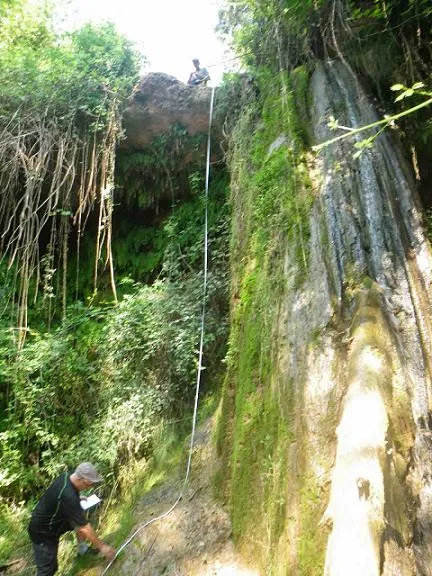 Photographie de FONT DELS CAPELLANS, COVA DE LA (2 sur 4)