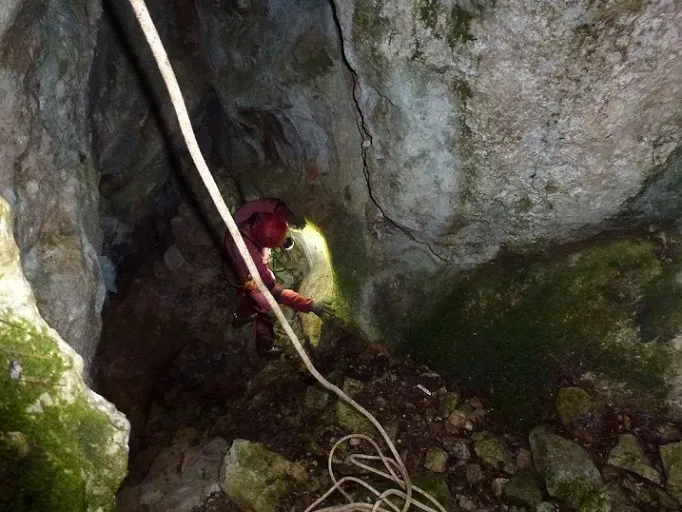 Fotografía de PLA DE LES BASSES, AVENC DEL (4 de 4)