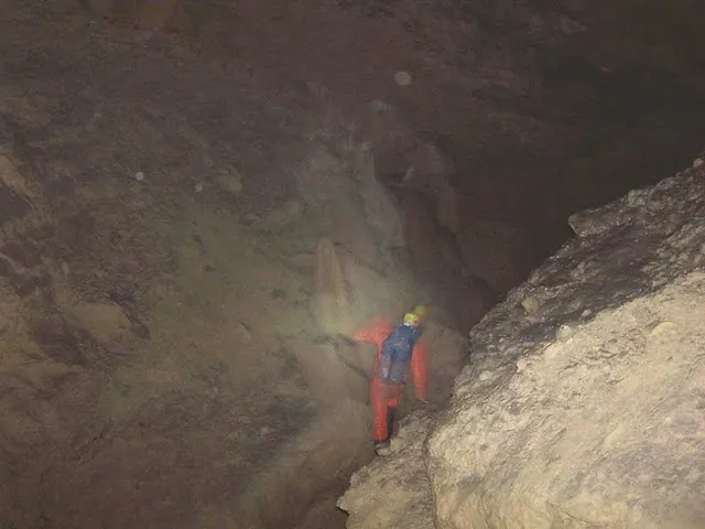 Photograph of CONILL, COVA DEL (3 of 14)