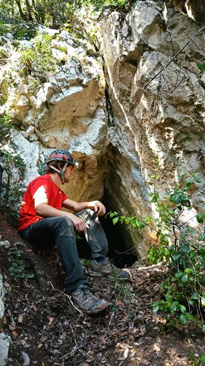 Fotografía de ESTRET DEL BOSC DE QUER, COVA DE L' (1 de 5)