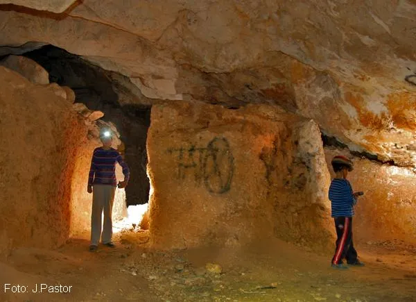 Fotografia de SANT ANTONI, AVENC DE (3 de 4)