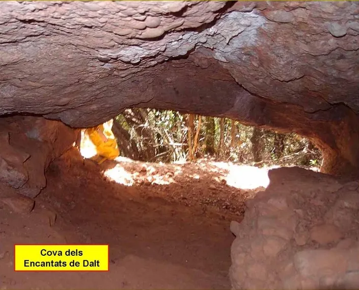 Fotografía de ENCANTATS DE DALT, COVA DELS (1 de 2)