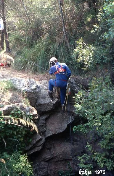 Fotografia de FERLA, AVENC DE LA (3 de 12)