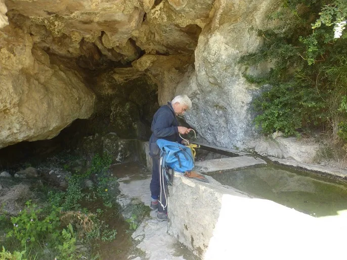 Photograph of FONT DE MIRAVALL, COVA DE LA (1 of 3)