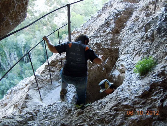 Fotografia de SALGAR, COVES DE (9 de 23)