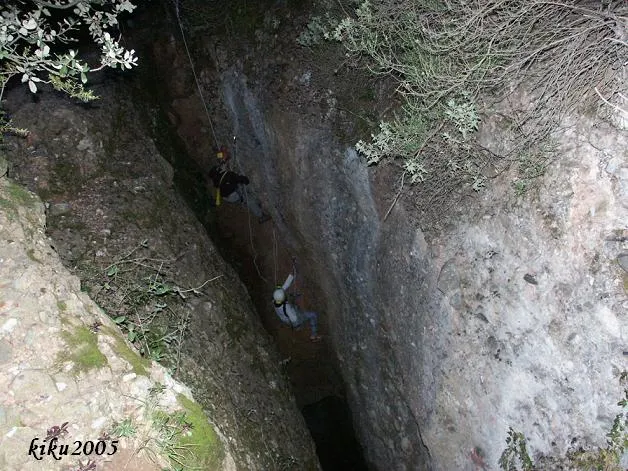 Fotografia de LLEST, AVENC DEL (3 de 13)