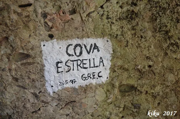 Photograph of ESTRELLA, COVA (5 of 5)