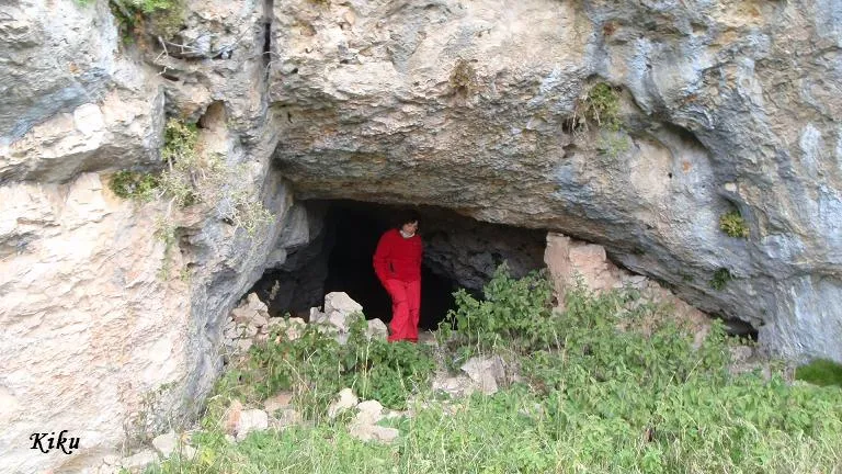 Fotografía de CELLER DEL FUSTER, COVA AVENC DEL (1 de 4)