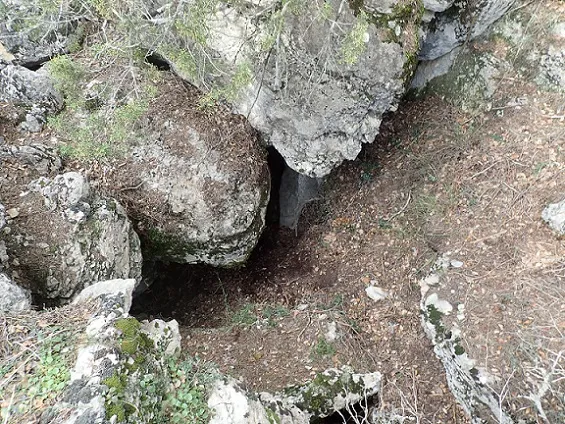 Fotografia de TOSSAL DE CANTACORBS, COVA (5 de 5)