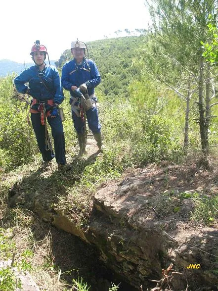Fotografia de BASSA DE LA LLACUNA, AVENC DE LA (2 de 5)
