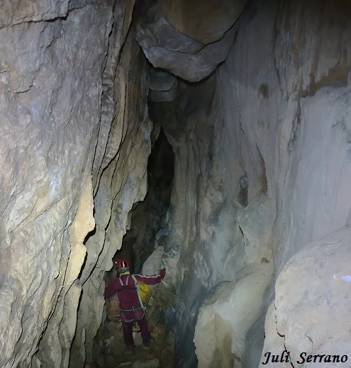 Photograph of SERRA DE L'EMBESTIDA, AVENC DE LA (8 of 12)