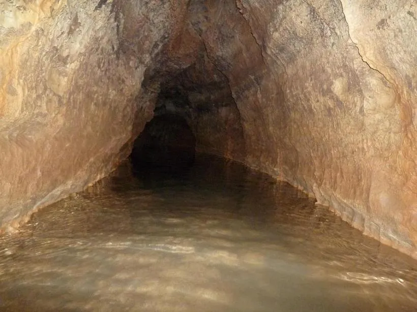 Photographie de FONT MENTIDORA, COVA DE LA (8 sur 10)