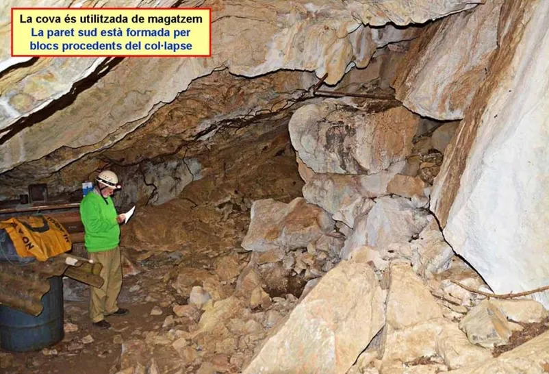 Fotografia de ARCADES, COVA DE LES (4 de 5)