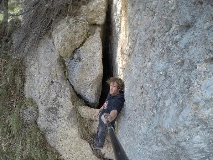 Fotografia de ARENY, COVA DE L' (2 de 6)
