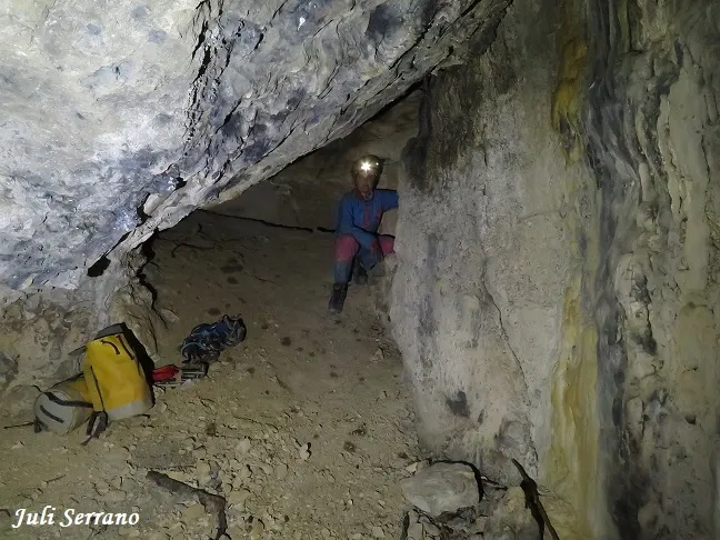Fotografía de CARBONERA, AVENC DE LA (4 de 9)