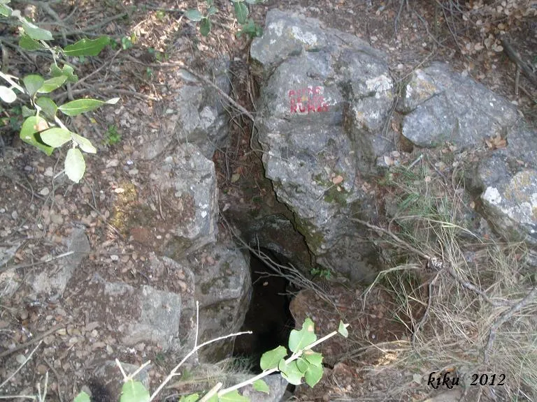 Fotografía de RUNES, AVENC DE LES (2 de 2)