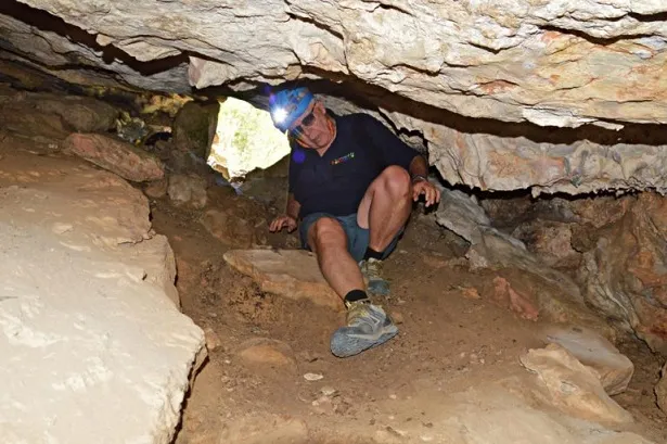 Fotografia de TRES ALLS, COVA DELS (2 de 7)