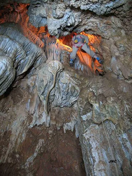 Fotografia de MONT-RAL, COVA DE (2 de 6)