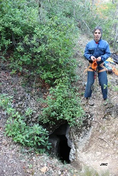 Fotografia de CAMPANES, COVA DE LES (1 de 5)