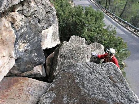 Fotografía de CAN MONTMANY, AVENC DE (2 de 4)
